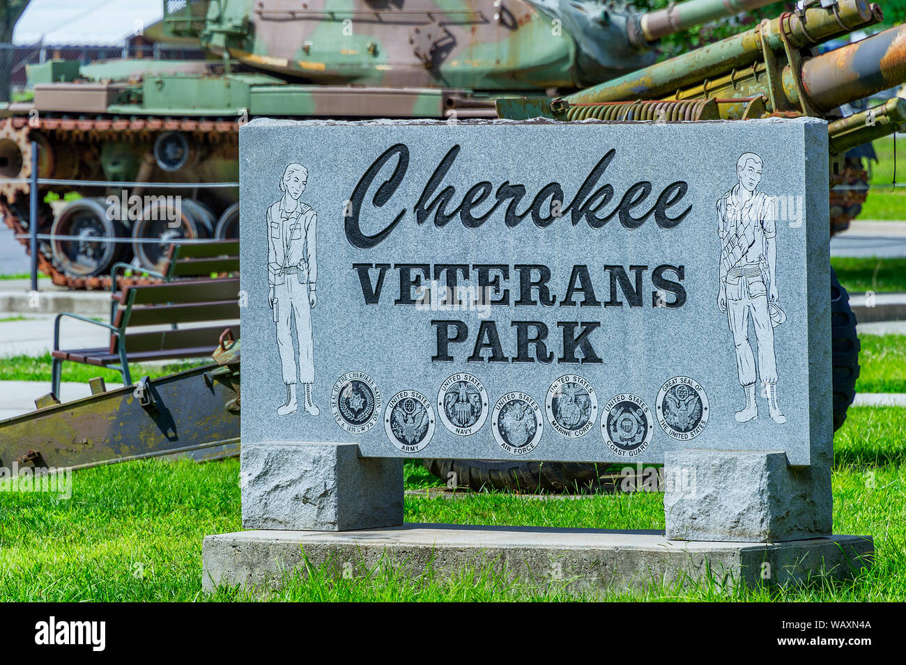 Cherokee, North Carolina, Stati Uniti d'America - Agosto: 3,2019 Veterani Cherokee Park onorare tutti coloro che servite nel braccio forze in downtown Cherokee, NC. Foto Stock