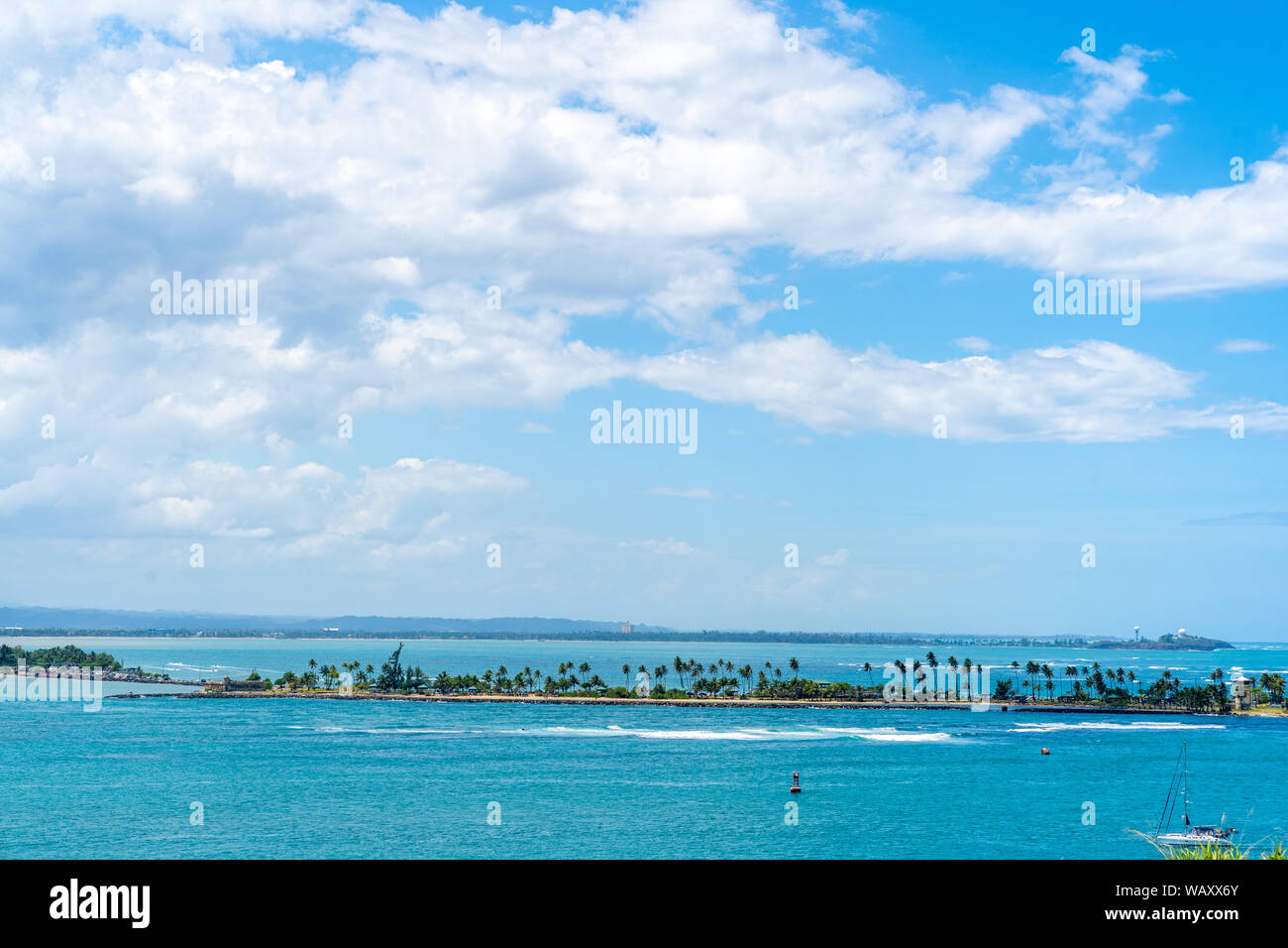 Ocean orizzonte dal Forte San Felipe del Morro Puerto Rico. Foto Stock