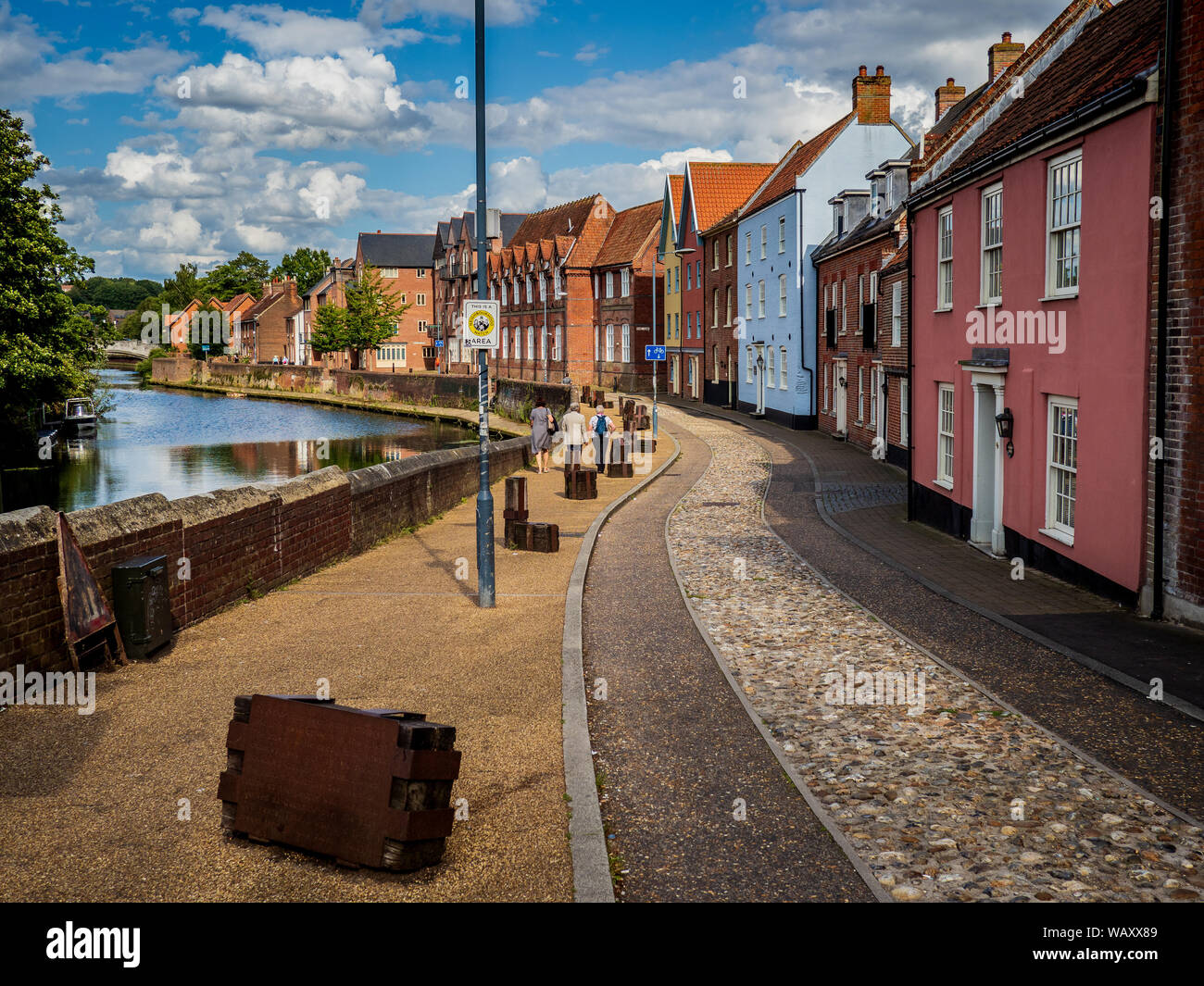 Norwich Quayside - case sulla banchina di Norwich nel centro della città e vicino al fiume Wensum Foto Stock