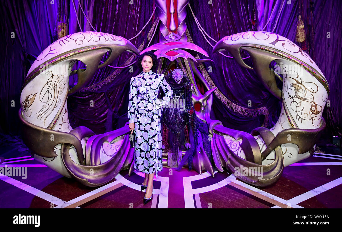 Nathalie Emmanuel frequentando la premiere europeo del cristallo scuro: Età di resistenza, tenutasi al BFI Southbank di Londra. Foto Stock