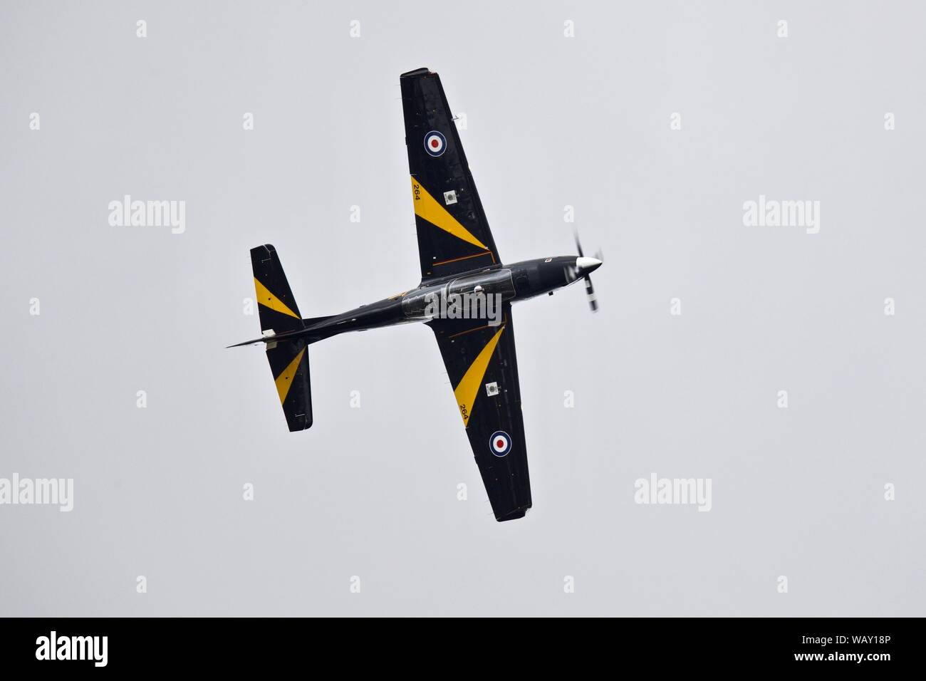 RAF Tucano T1 eseguendo il suo ultimo display a 2019 RIAT prima che sia ritirato dal servizio entro la fine di quest'anno che termina oltre trenta anni di servizio. Foto Stock