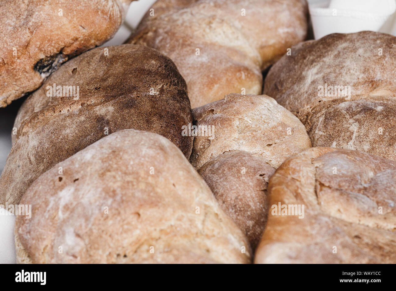 "Pao caseiro de batata doce", un tradizionale pane fatto in casa di Santana, isola di Madeira. Pane fatto con sweet potatoe. Foto Stock