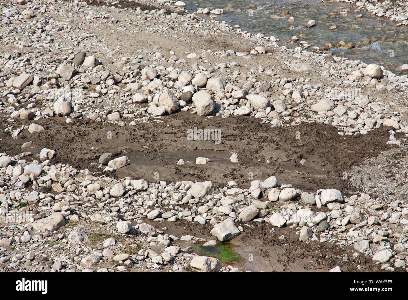 Il fiume di montagna caucasico, Azerbaigian Foto Stock