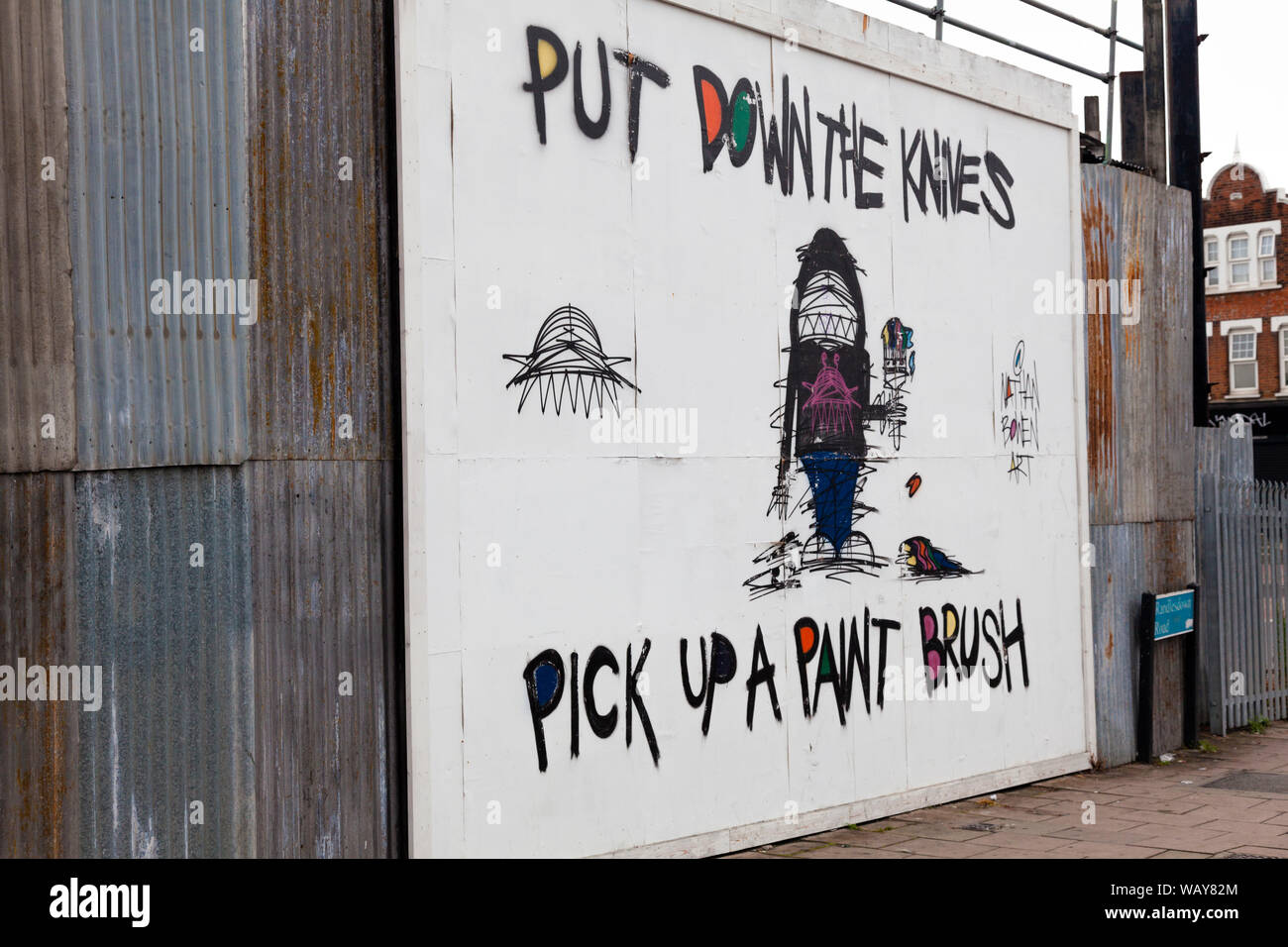 Poster su taglierini, Bellingham, a sud di Londra, Regno Unito. @ Nathan Owen Art. Foto Stock