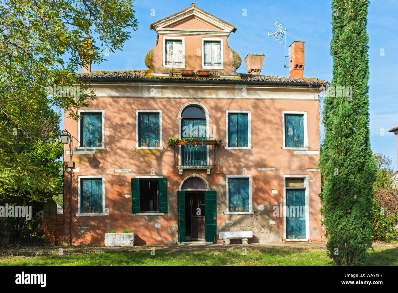 Palazzo vecchio edificio sulla isola di Torcello, Laguna Veneta, Italia Foto Stock