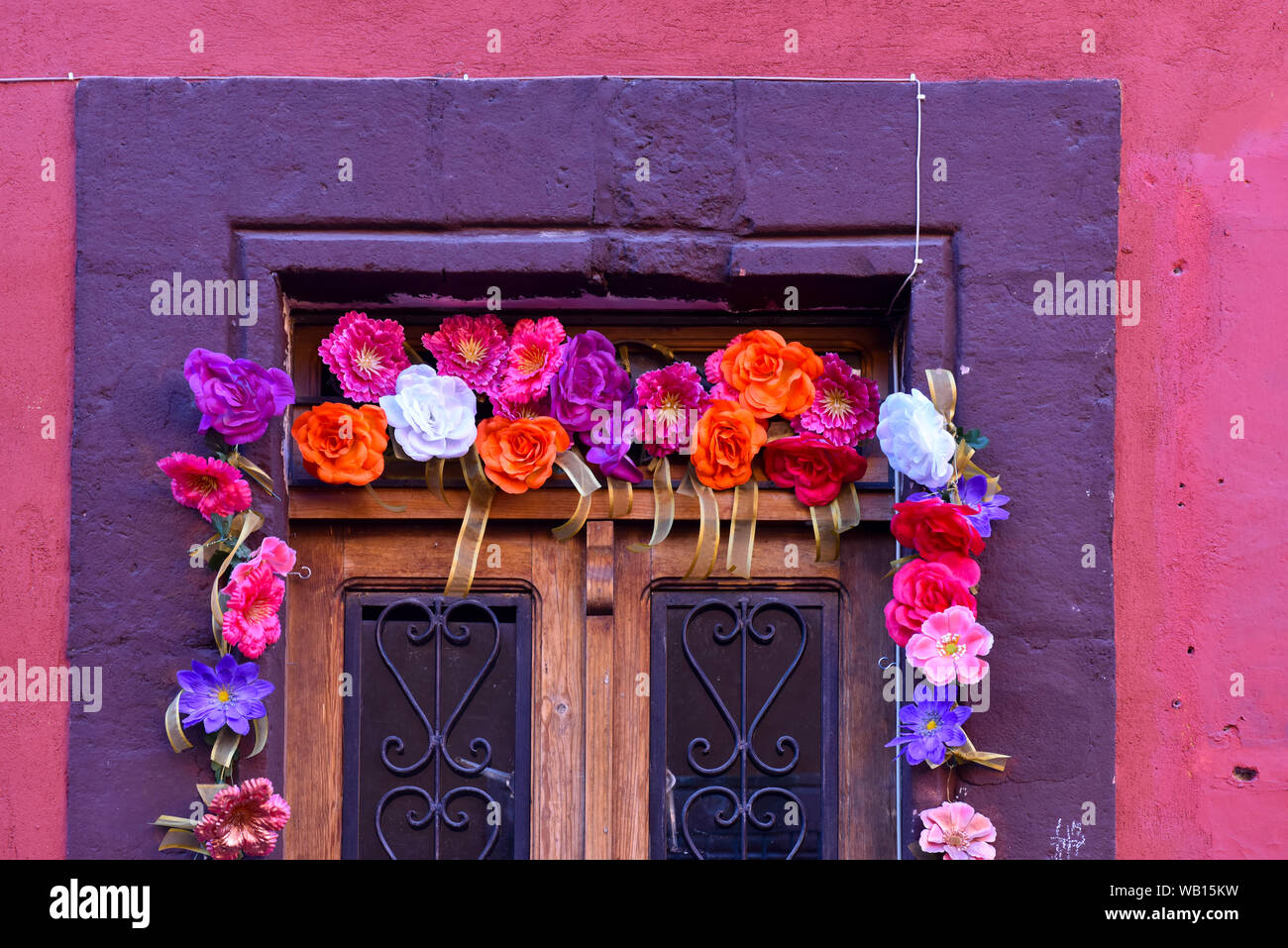 Decorazioni su una porta, San Miguel De Allende Foto Stock