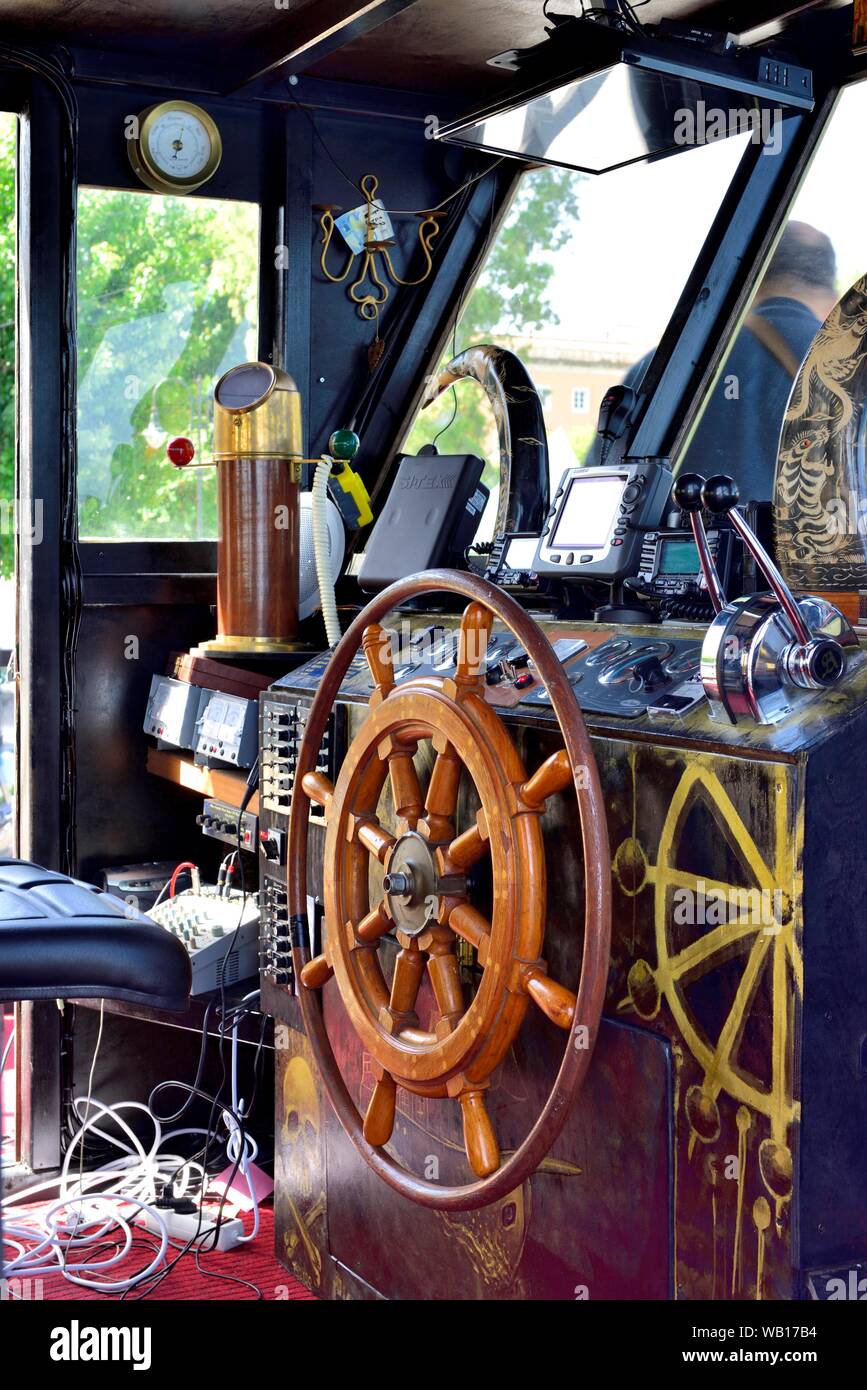 Navi pirata ruota,rosa nero,Corfù, Grecia Foto Stock