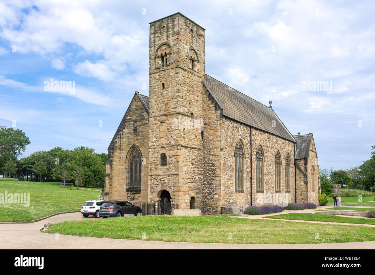 Centro storico la chiesa di San Pietro (674AD), St Peters' modo Monkwearmouth, Sunderland, Tyne and Wear, England, Regno Unito Foto Stock