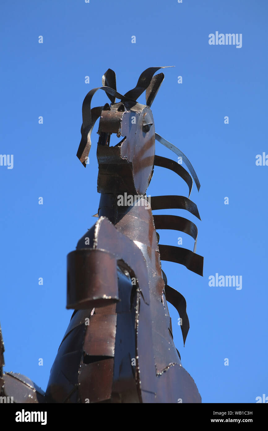 Un cavallo di ballo fatti di metallo Foto Stock