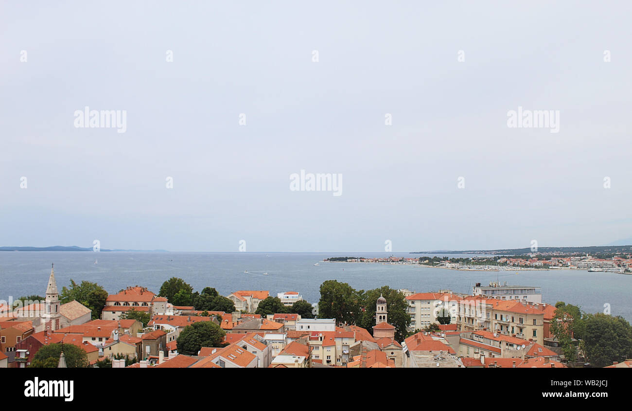 Vista di Zara dal campanile di Sv. Anastasia Foto Stock