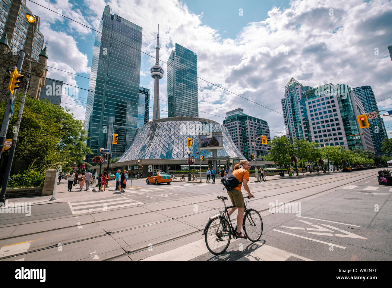 Toronto CN Tower e Roy Thompson Hall, Toronto Symphony Orchestra, Music Hall Foto Stock