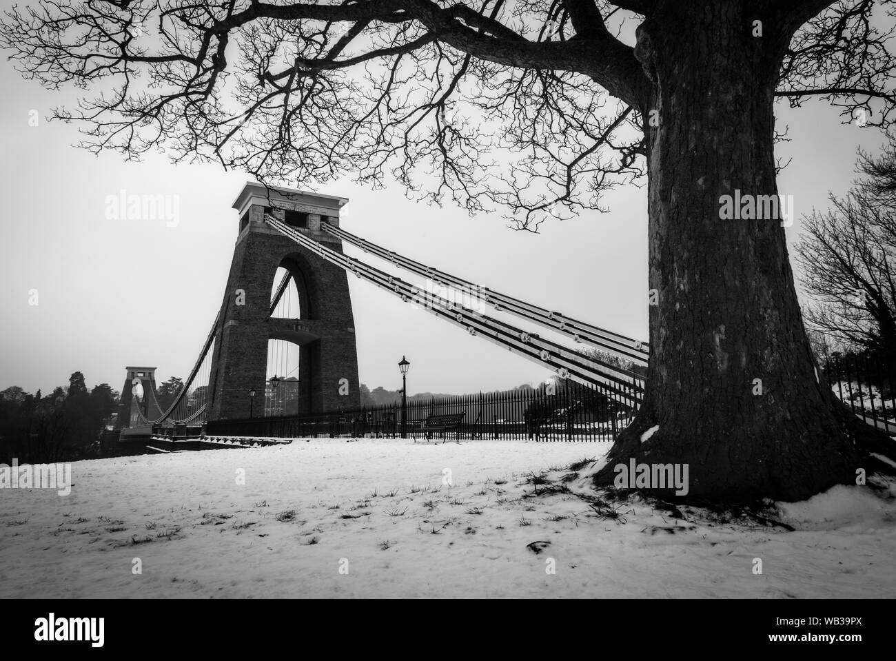 Il ponte sospeso di Clifton nella neve, Bristol Foto Stock