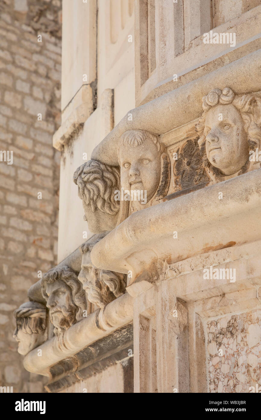 Ritratti rinascimentale presso la Cattedrale di San Giacomo di Sibenik, Croazia, Europa Foto Stock
