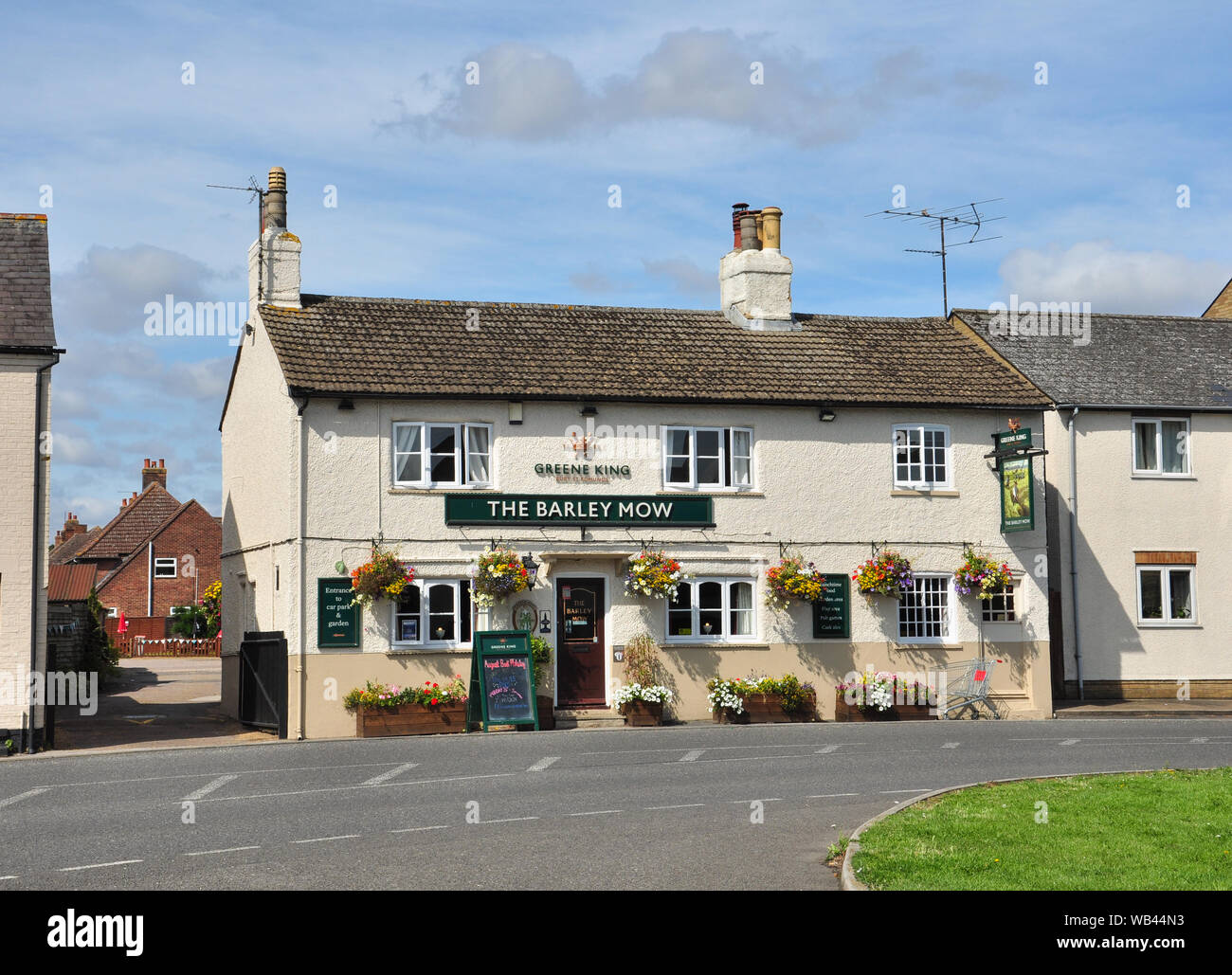 L'ORZO MOW, Crosshall Rd, Eaton Ford, St Neots, Cambridgeshire, England, Regno Unito Foto Stock