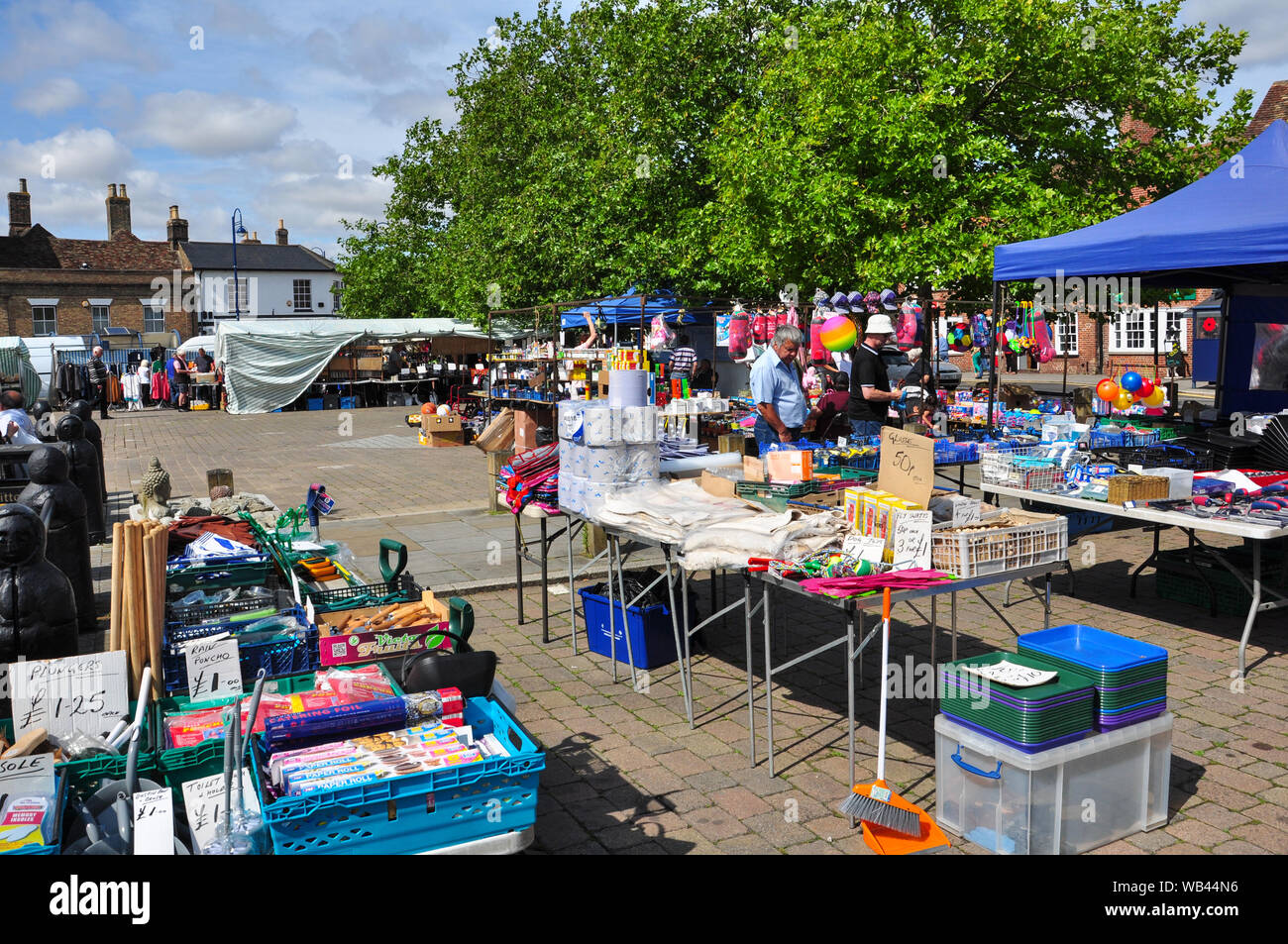 Il mercato del giovedì, la piazza del mercato, St Neots, Cambridgeshire, England, Regno Unito Foto Stock