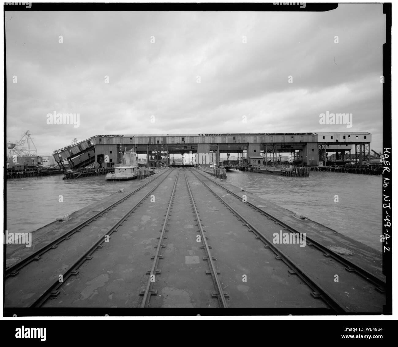 Elevazione EST (UPPER NEW YORK BAY) di trasferimento di tutto il gruppo ponte. Guardando ad ovest. - Greenville cantiere, Ponte di trasferimento sistema, Porto di New York-New Jersey, Upper New York Bay, Jersey City, Hudson County, NJ Foto Stock