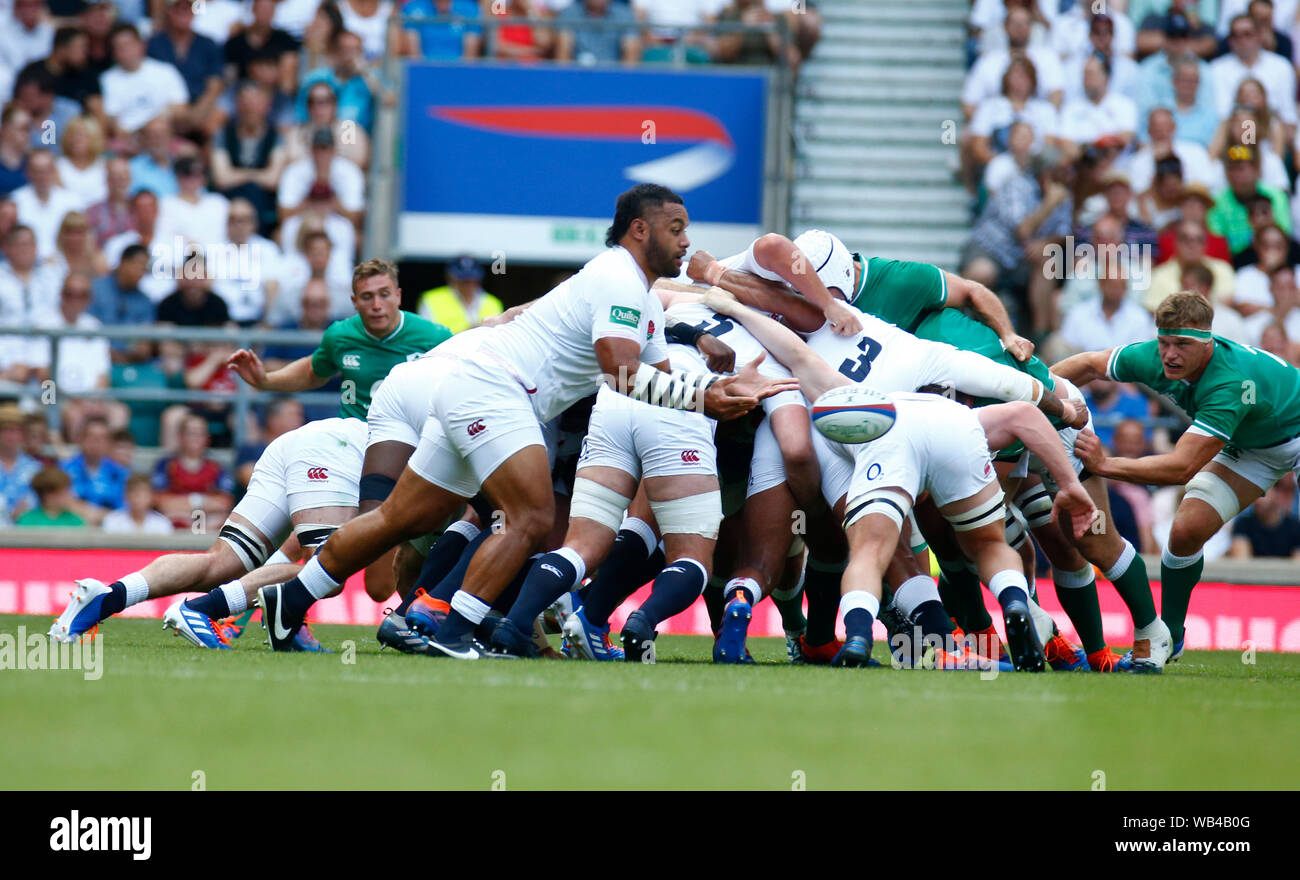 Londra, Regno Unito. 24 Ago, 2019. Londra, Inghilterra. 24 AGOSTO: Billy Vunipola di Inghilterra durante Quilter International tra Inghilterra e Irlanda a Twickenham Stadium il 24 agosto 2019 a Londra, Inghilterra. Credit: Azione Foto Sport/Alamy Live News Foto Stock