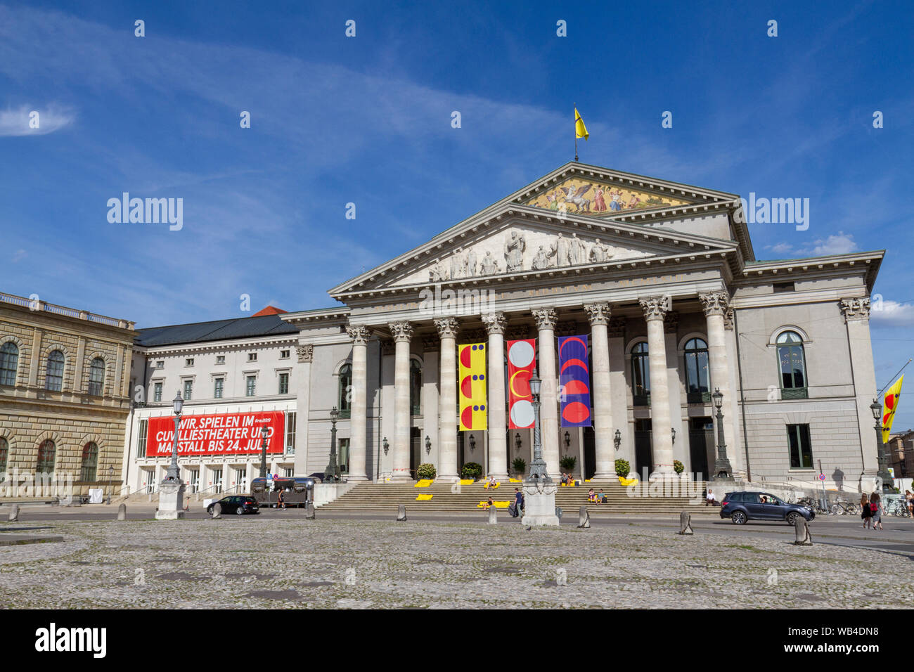 Il Bayerisches Nationaltheater, (Monaco di Baviera Teatro nazionale), Max-Joseph-Platz, Monaco di Baviera, Germania. Foto Stock