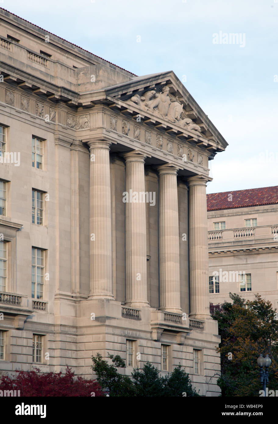 Est esterno, EPA a est e a ovest, situate al dodicesimo e Constitution Avenue, N.W. e parte del Triangolo Federale di Washington, D.C. Foto Stock