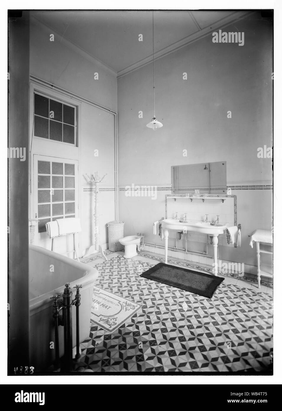 L'Egitto. Il Cairo. Alberghi. Mena House. Un bagno Abstract/medio: G. Eric e Edith Matson Collezione fotografica Foto Stock