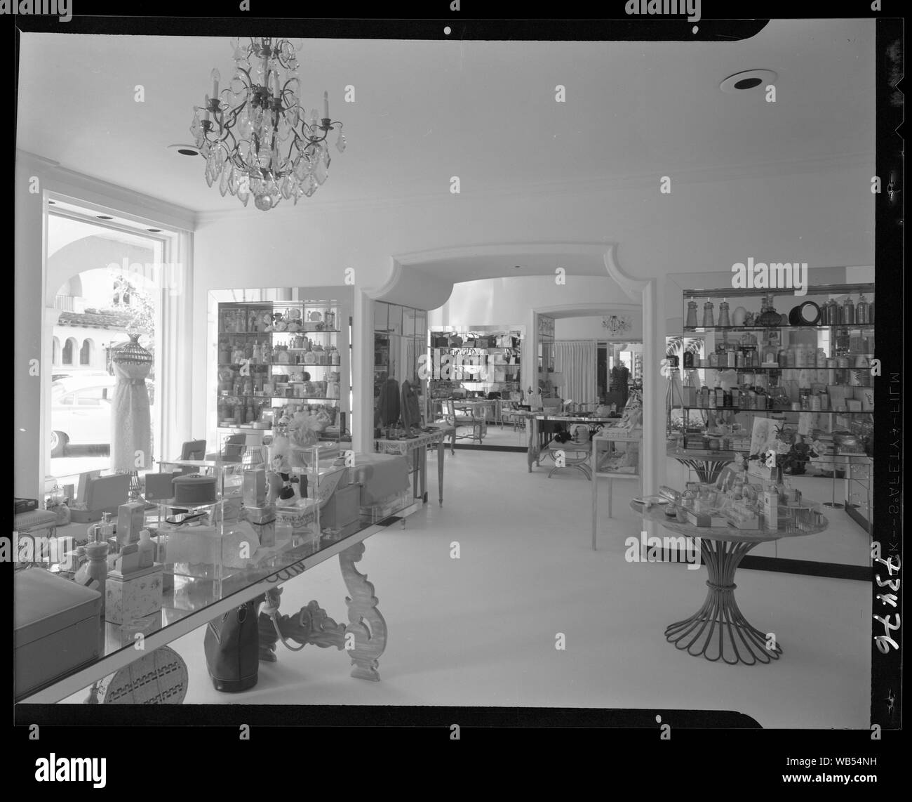 Elizabeth Arden, business su Worth Avenue, Palm Beach. Abstract/medio: Collezione Gottscho-Schleisner Foto Stock