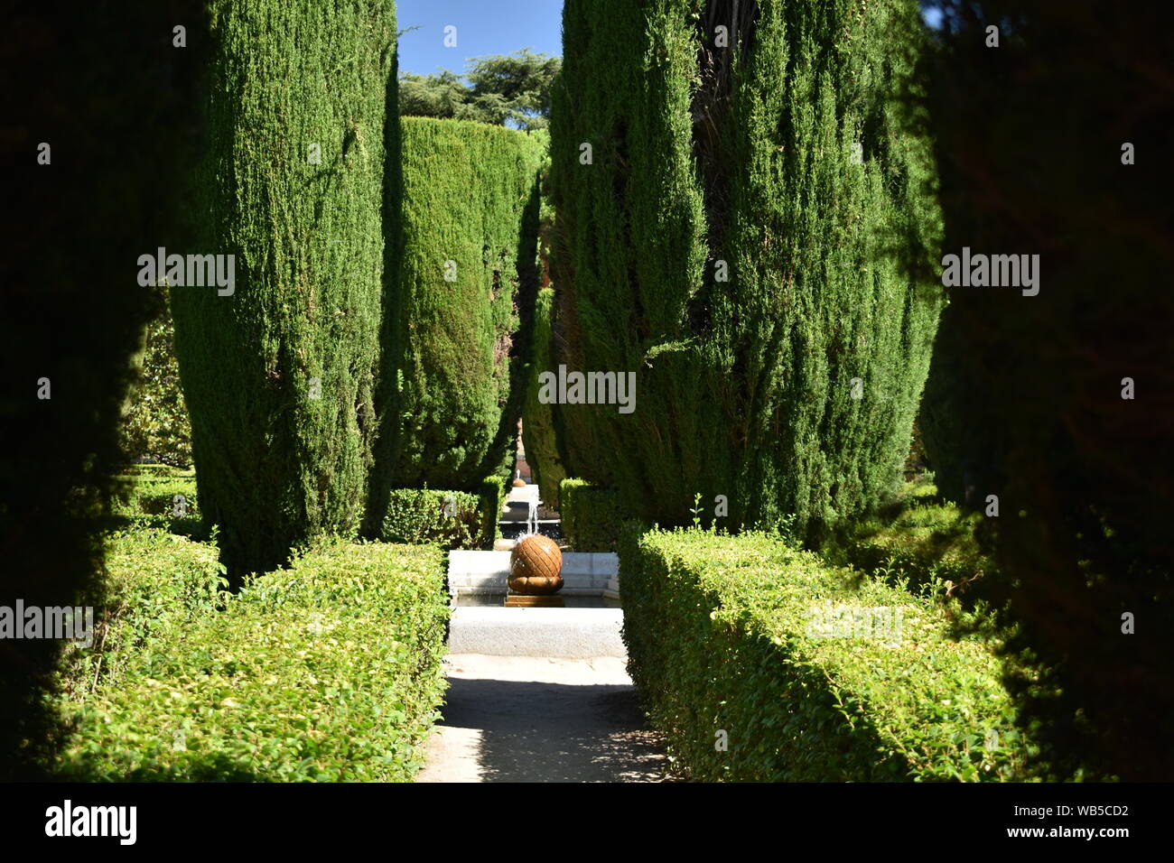 Fuentes gemelas l de los jardines Sabatini Foto Stock