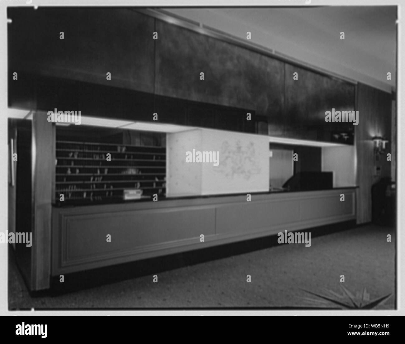 Essex House, Central Park South. Abstract/medio: Collezione Gottscho-Schleisner Foto Stock