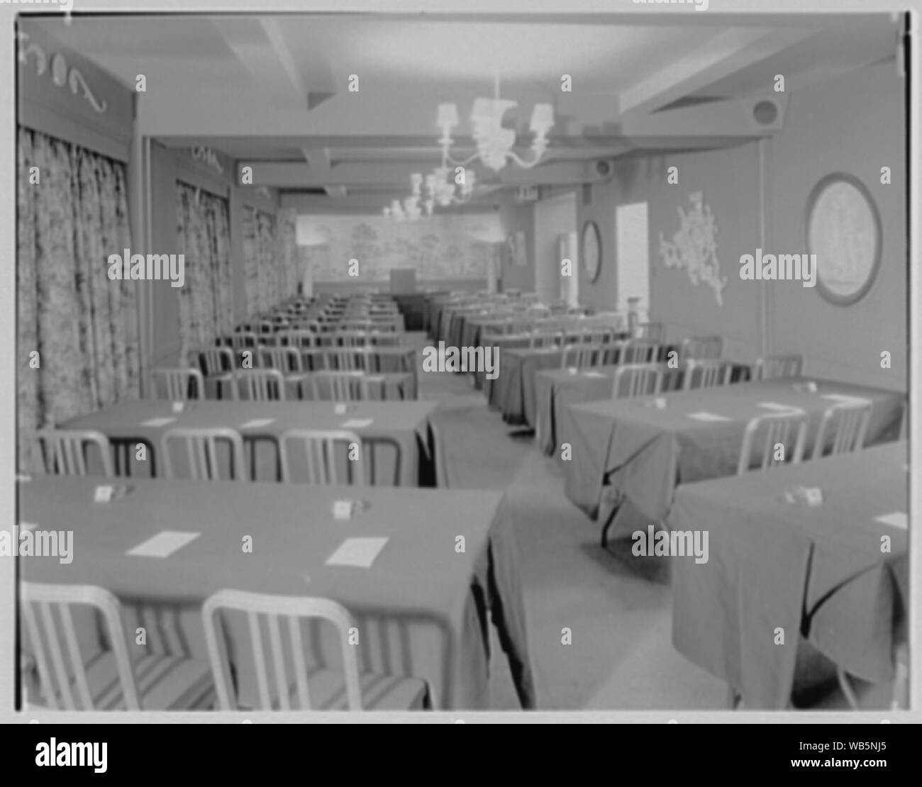 Essex House, colonnati. Abstract/medio: Collezione Gottscho-Schleisner Foto Stock