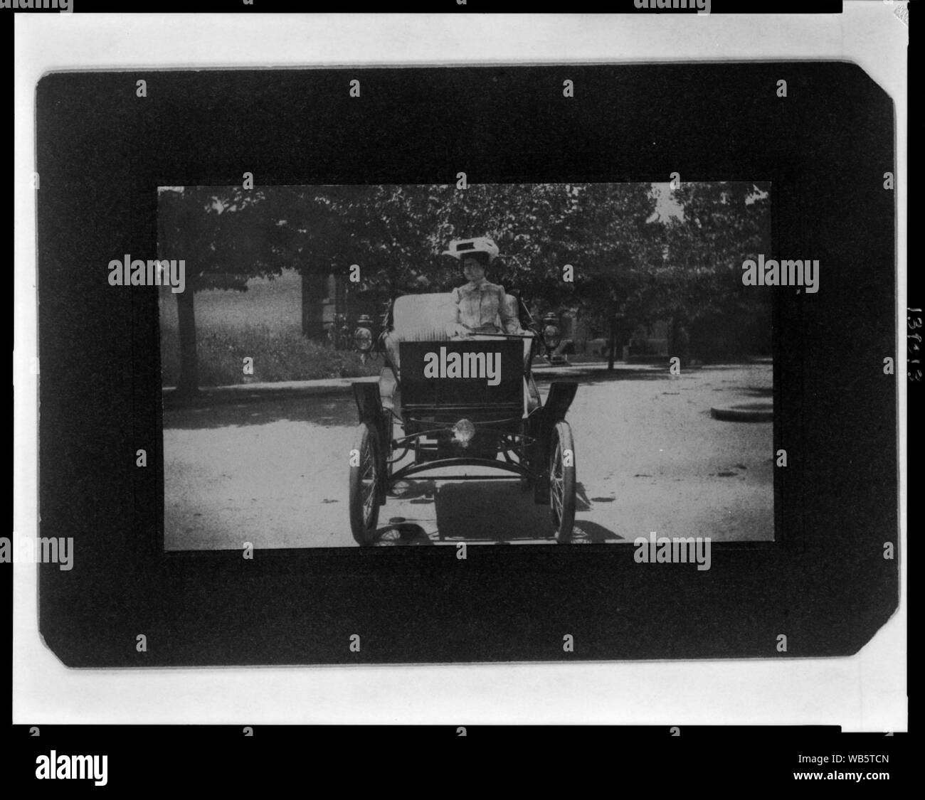 E.B.W. in prima auto elettrica azionata da una signora nel Distretto di Columbia Foto Stock