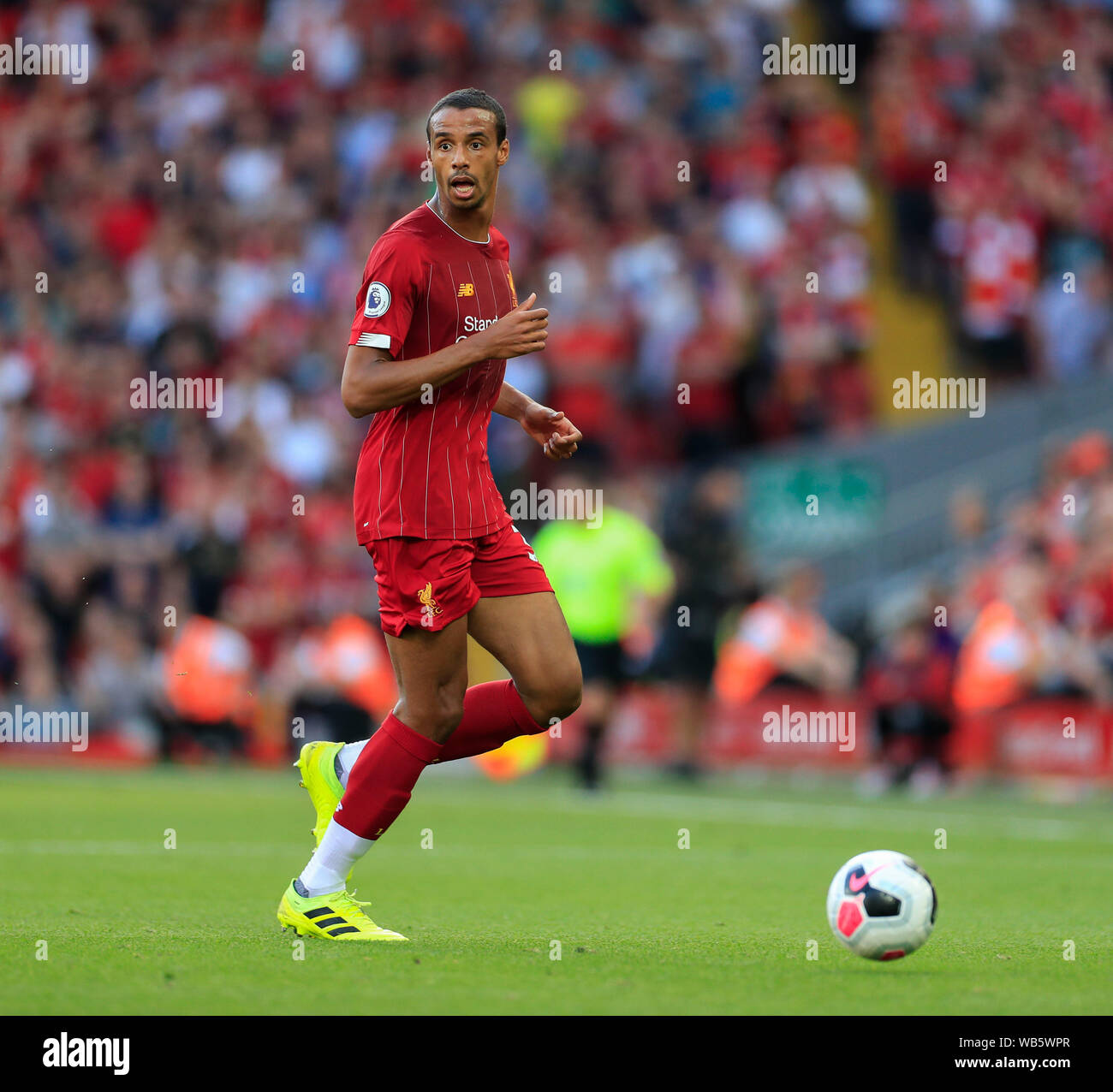 23 agosto 2019 , Anfield, Liverpool, in Inghilterra; Premier League Football, Liverpool vs Arsenal ; Joel Matip (23) di Liverpool Credit: Conor Molloy/News immagini Premier League/EFL immagini di calcio sono soggetti a licenza DataCo Foto Stock