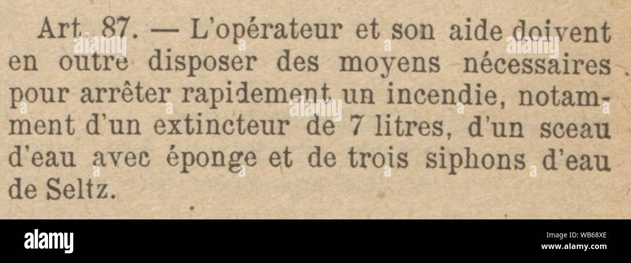 Eau de Seltz contre les incendies de cinémas forains en 1929. Foto Stock