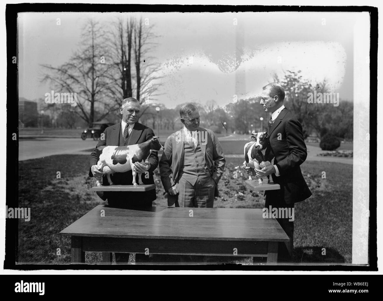 F.E. Il sambuco, Wallace & Fred Pabst, 4/24/24 Abstract/medio: 1, negativo : vetro ; 5 x 7 in. o più piccolo Foto Stock
