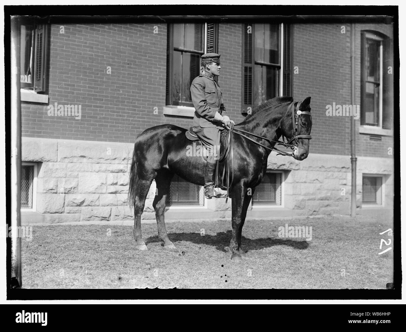 FORT MYER. Pastore, William H., 2ND LT., U.S.A., 3RD arte del campo. Su 'Flash' Abstract/medio: 1, negativo : vetro ; 5 x 7 in. o più piccolo Foto Stock