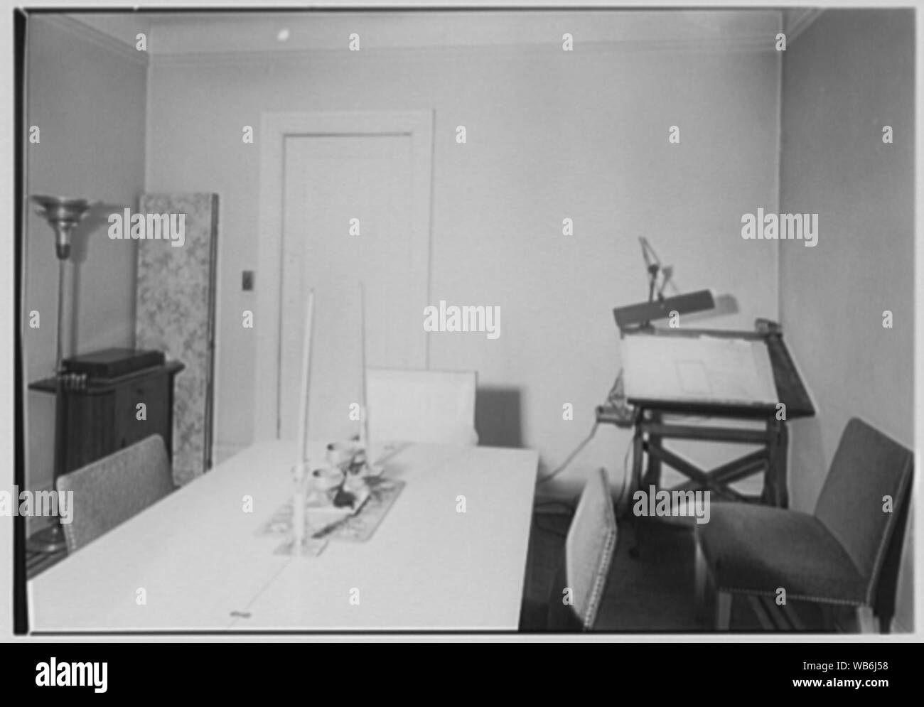 F.W. Hobbs, residence a 34-14 81st St., Jackson Heights, Queens. Abstract/medio: Collezione Gottscho-Schleisner Foto Stock