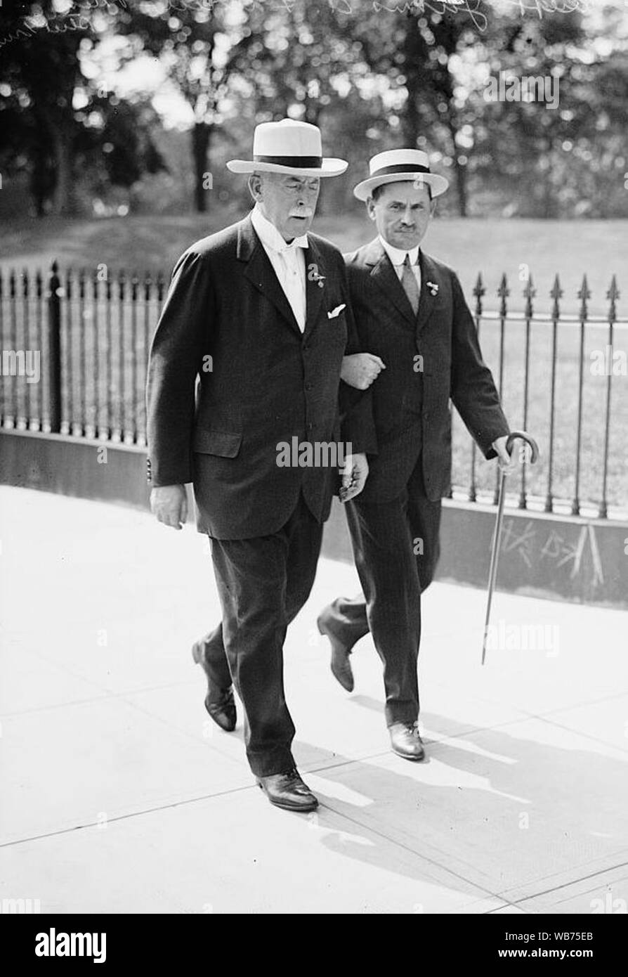 Edward N. Hurley (destra) con James A. Farrell. Foto Stock