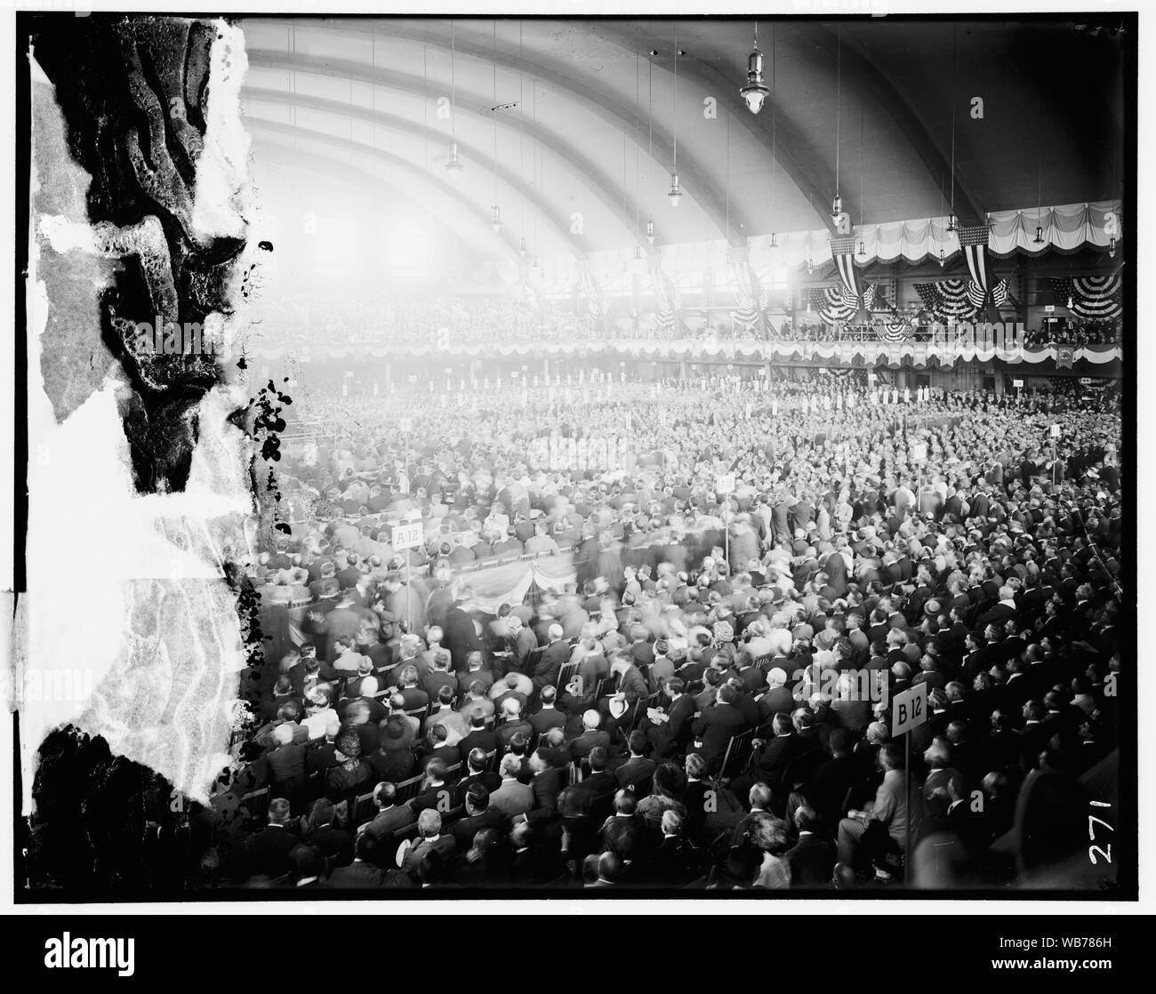 Quinto Reggimento Armory, Baltimore, Maryland. Convenzione Nazionale Democratica Abstract/medio: 1, negativo : vetro ; 8 x 10 in. o più piccolo Foto Stock