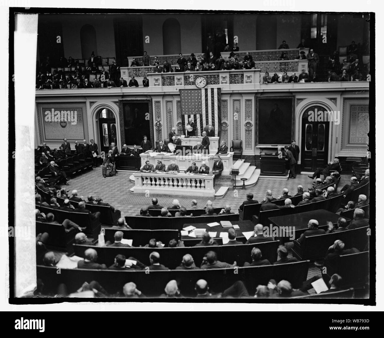 Il conteggio definitivo dei voti elettorale, [2/11/25] Abstract/medio: 1, negativo : vetro ; 4 x 5 in. o più piccolo Foto Stock