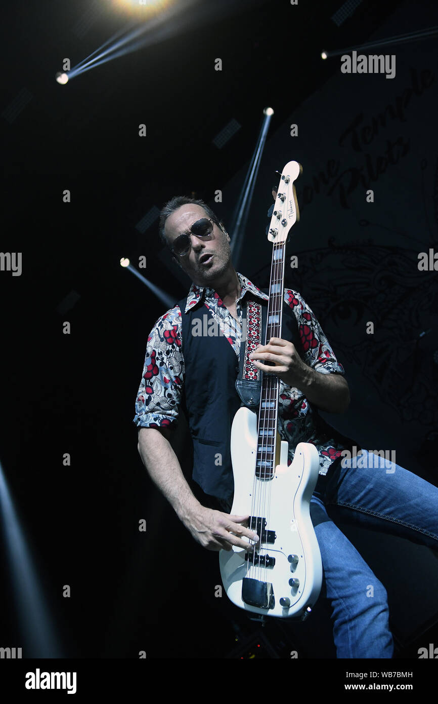 Rio de Janeiro, 15 febbraio 2019. Il bassista Robert cetta, dalla fascia Stone Temple Pilots, durante uno spettacolo al Km de Vantagens Hall nella città di Rio d Foto Stock