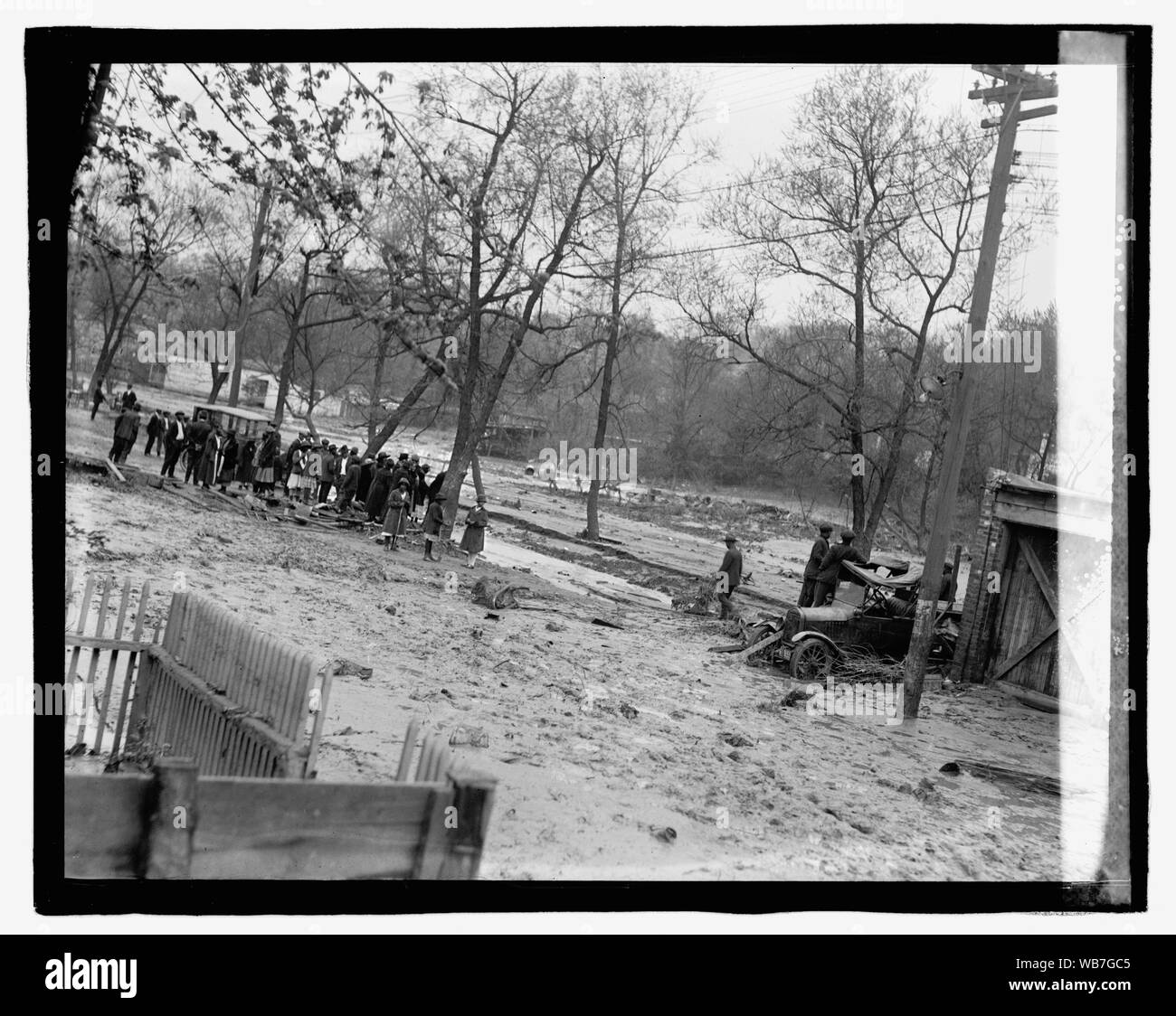 Flood, 4/30/23 Abstract/medio nazionale: Foto Azienda Collection Foto Stock