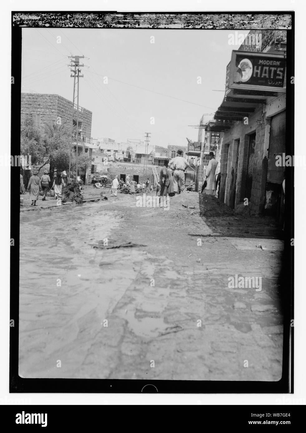 Alluvione e danni di guerra Abstract/medio: G. Eric e Edith Matson Collezione fotografica Foto Stock