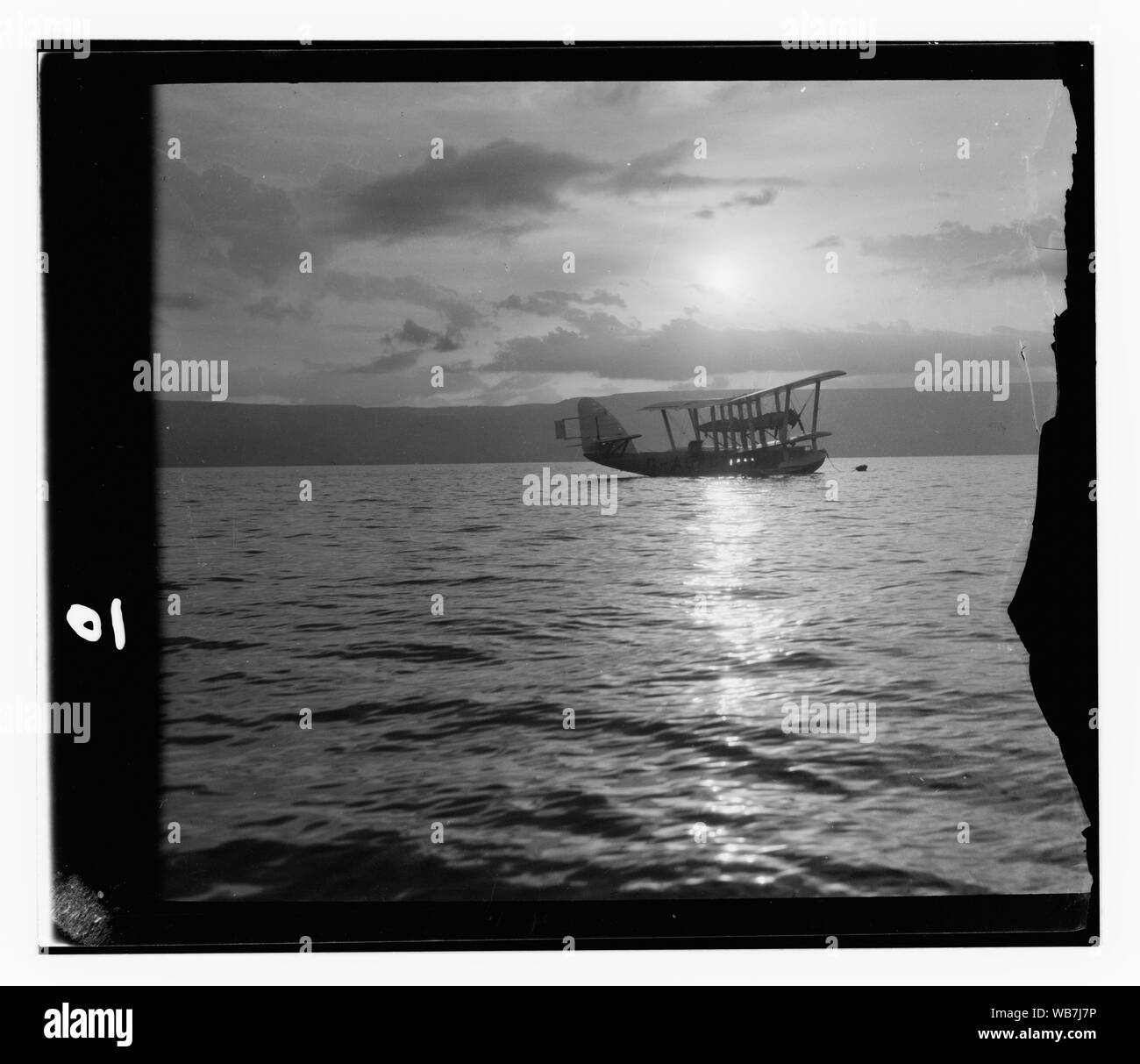 Flying Boat Satyrus sul mare di Galilea, ca. 1935 Abstract/medio: G. Eric e Edith Matson Collezione fotografica Foto Stock