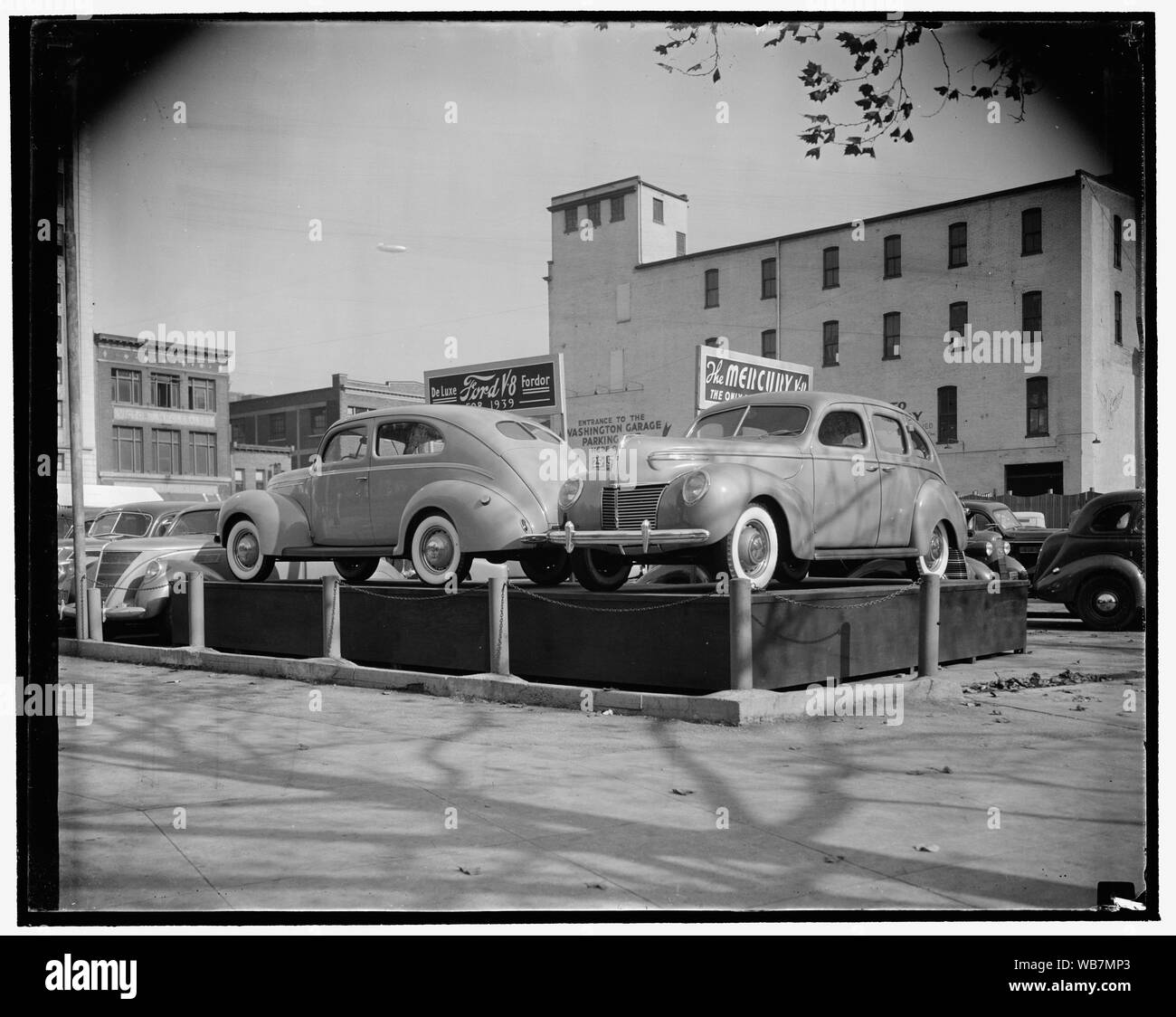 Ford Motor Co., xiii & E Abstract/medio: 1, negativo : vetro ; 4 x 5 in. o più piccolo Foto Stock