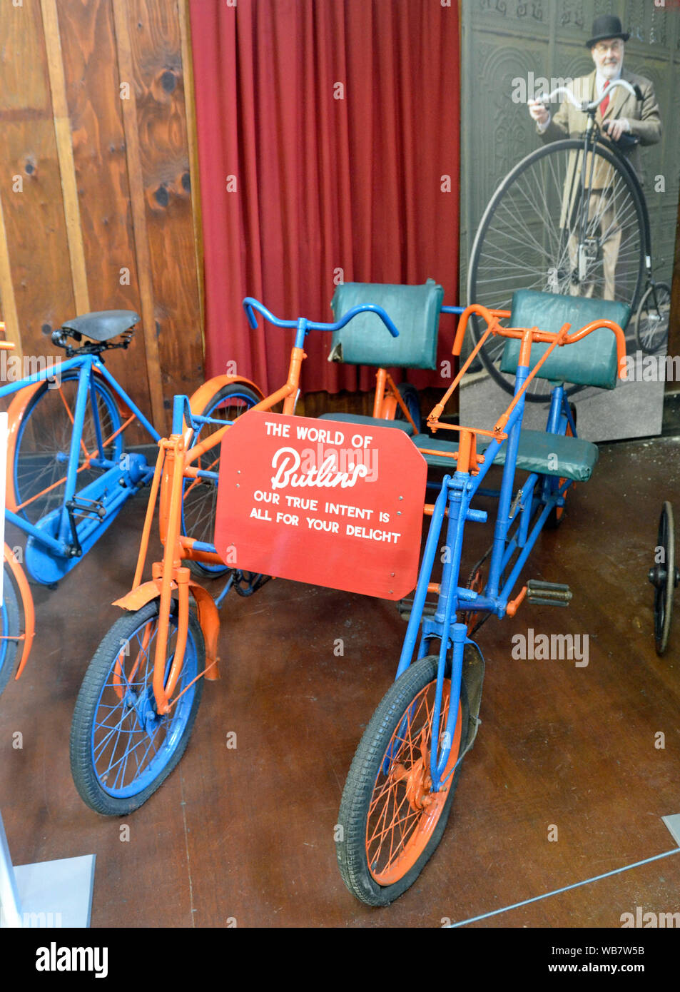 A metà del XX secolo al Butlins Bike nel Museo della Vita Lincolnshire, Lincoln, Lincolnshire, Regno Unito Foto Stock