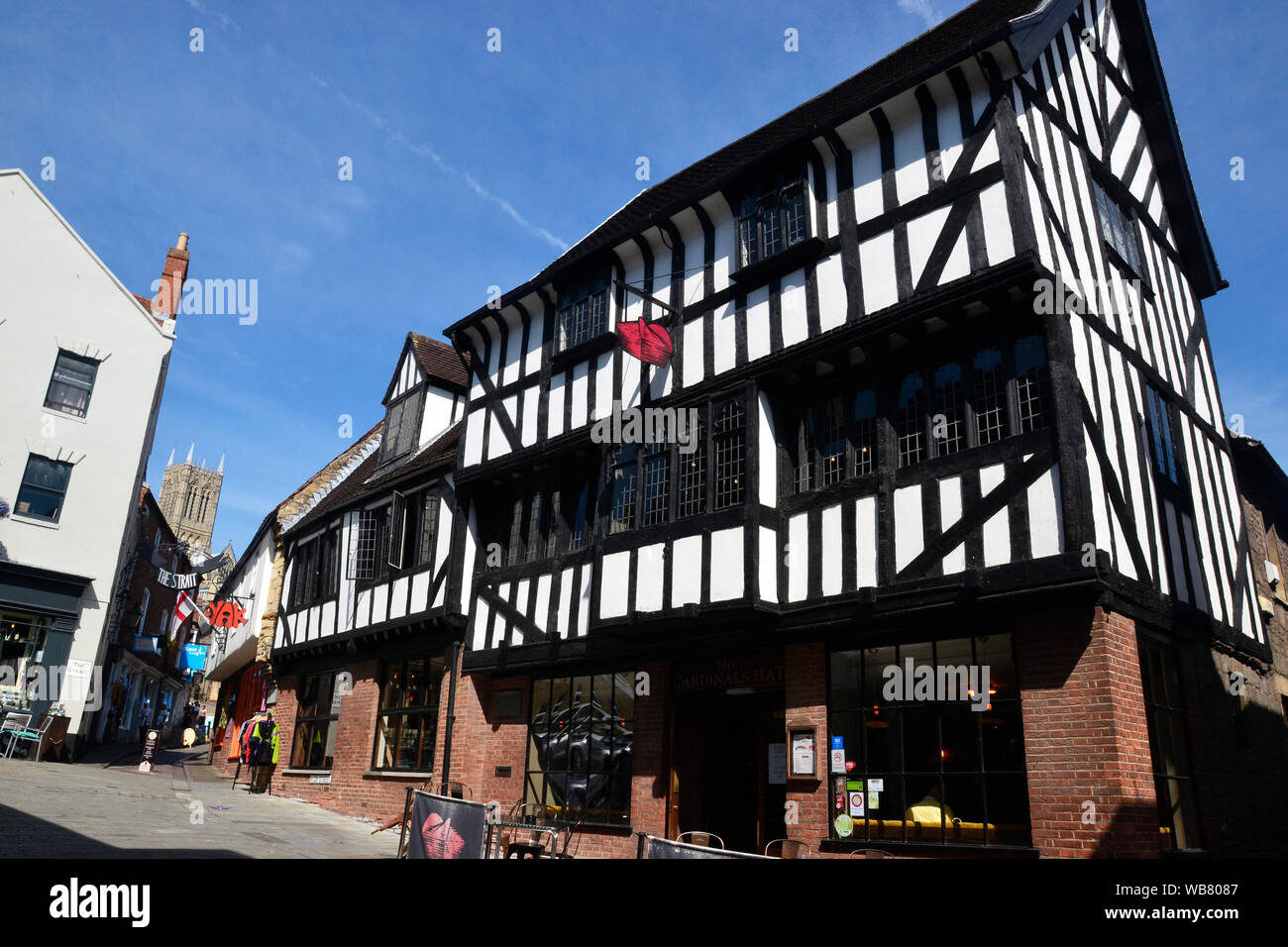 Il Cardinale cappello di Public House, High Street, Lincoln City Centre, Lincolnshire, Regno Unito Foto Stock