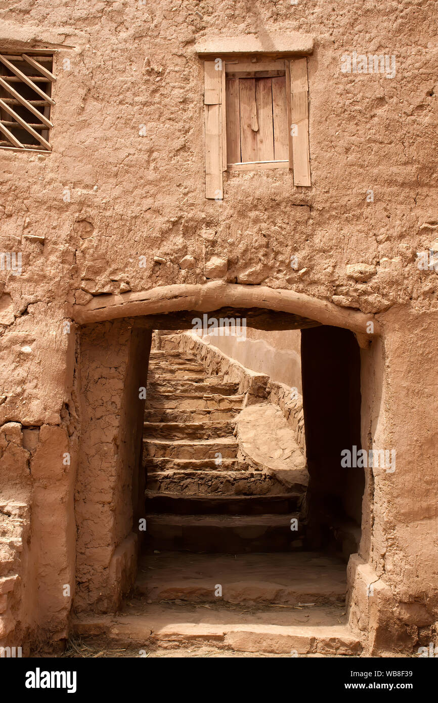 Alto Atlante Marocco, vicolo nel fango non identificato la struttura Village Foto Stock