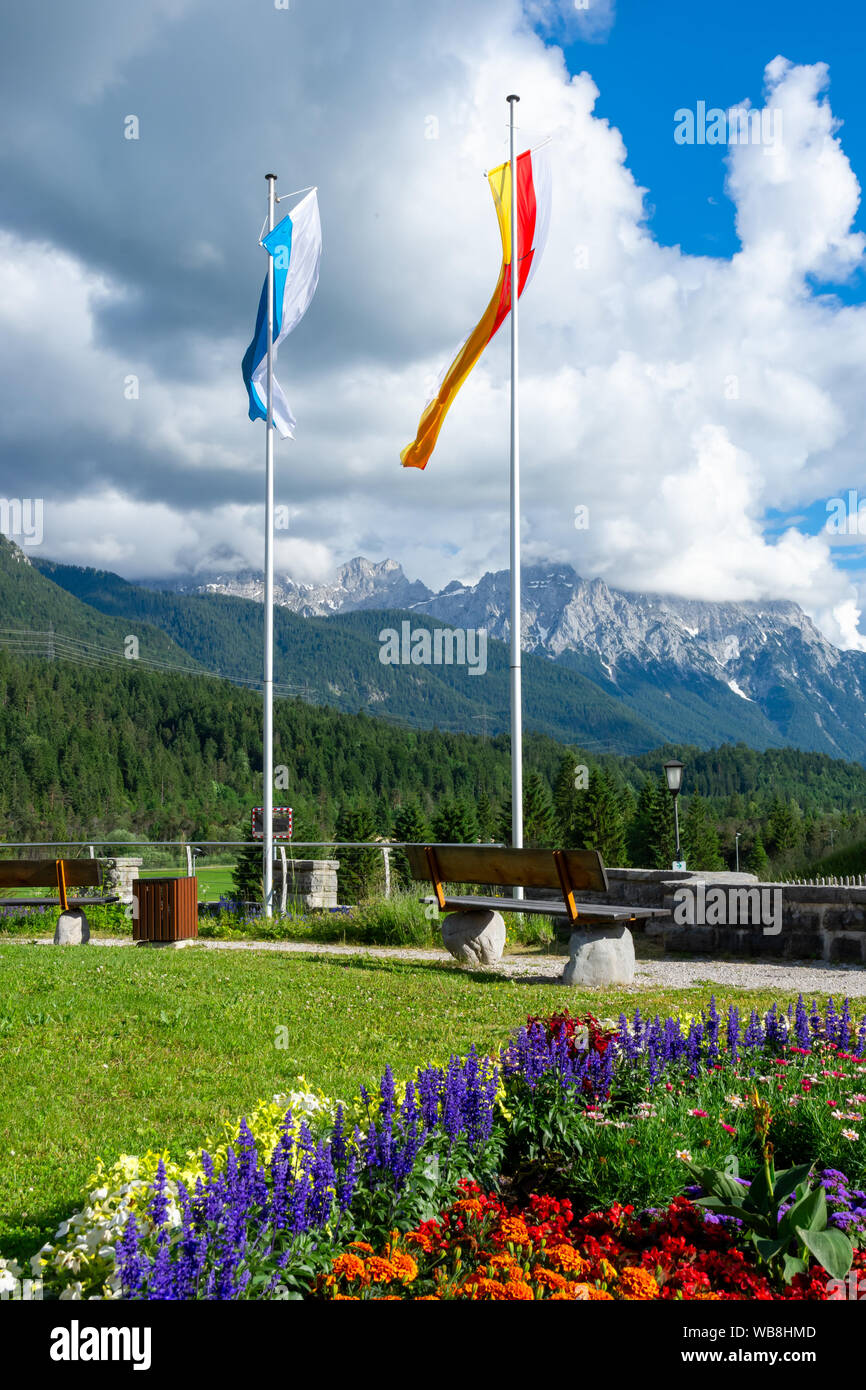 Vista sulle montagne del Karwendel in Baviera Foto Stock