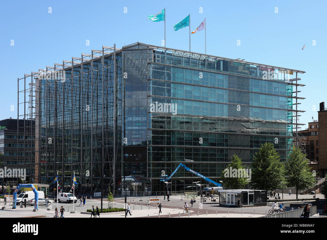 Sanomatalo, moderno edificio di vetro, a Helsinki in Finlandia Foto Stock