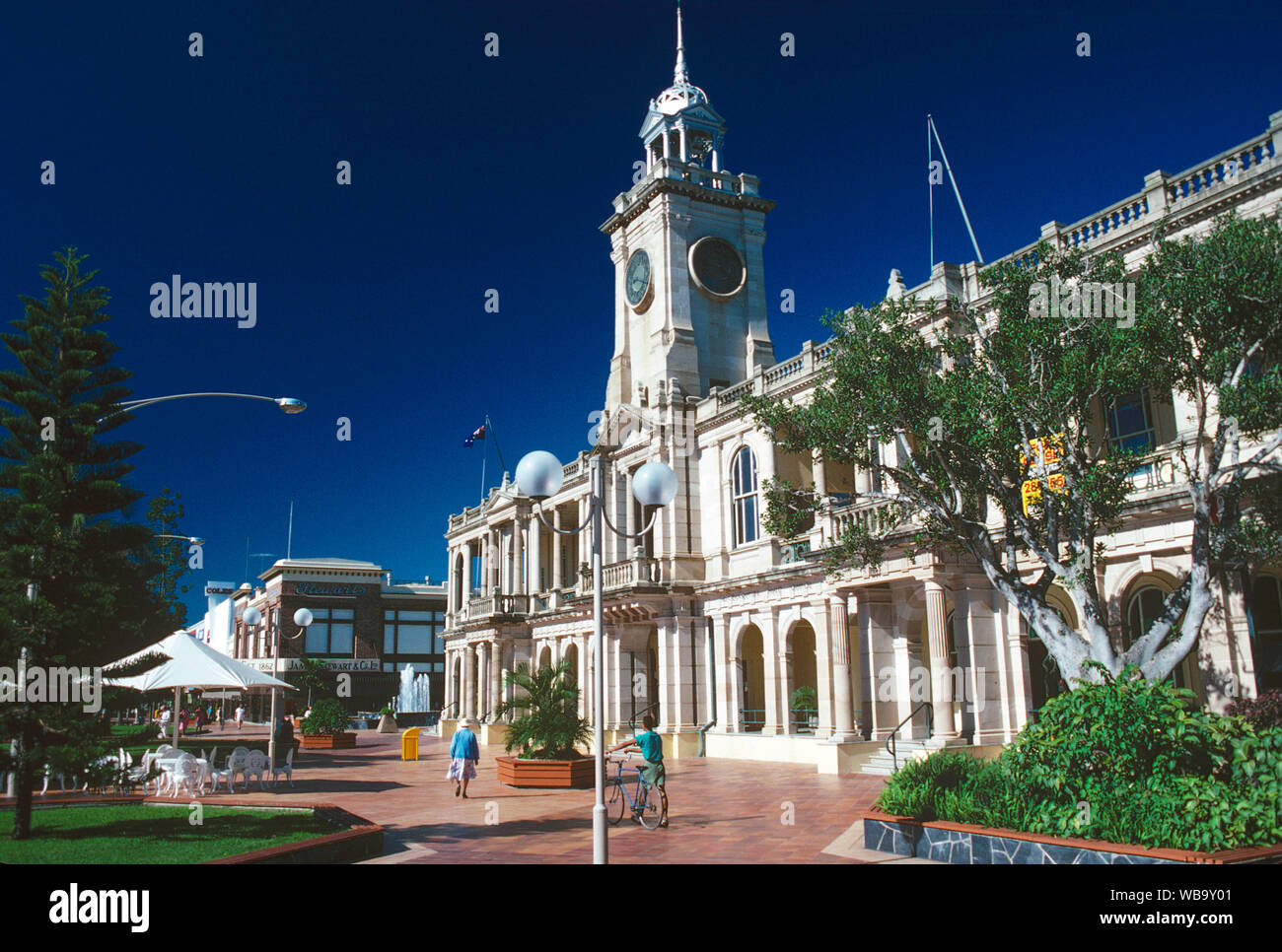 Ufficio postale, costruito 1895 in classico stile Revival e City Mall, Rockhampton, Queensland, Australia Foto Stock