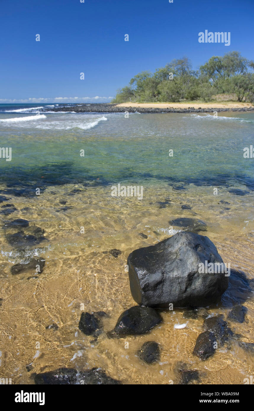 Beachscape. Respiro degli ecosistemi di estuario fornire gli elementi di base essenziali di allevamento e di habitat di vivaio per i pesci. Palmers Creek, Burnett costa, Queensland, Australia Foto Stock