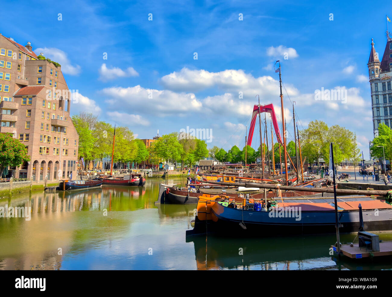 I canali e le vie navigabili nella città di Rotterdam, Paesi Bassi. Foto Stock